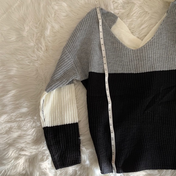 Twist Sweater - Picture 8 of 12